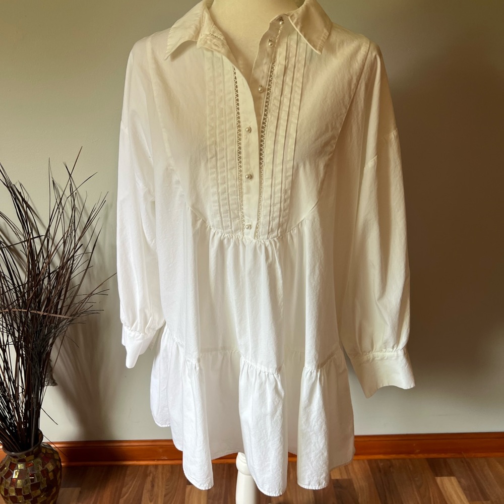 Zara White Tunic Blouse with Pintuck & Button Detail